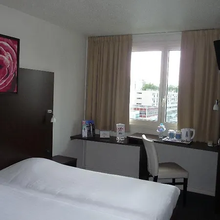 Ibis Styles Massy Opera 3* Massy (Essonne)
