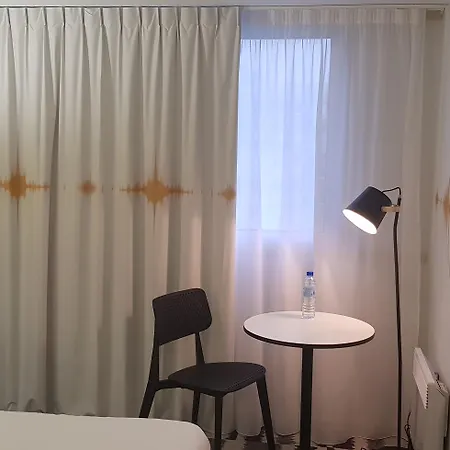 Ibis Styles Opera מלון מאסי