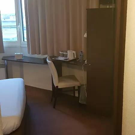 Ibis Styles Opera فندق