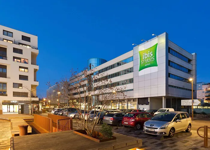 Ibis Styles Opera Otel 3*