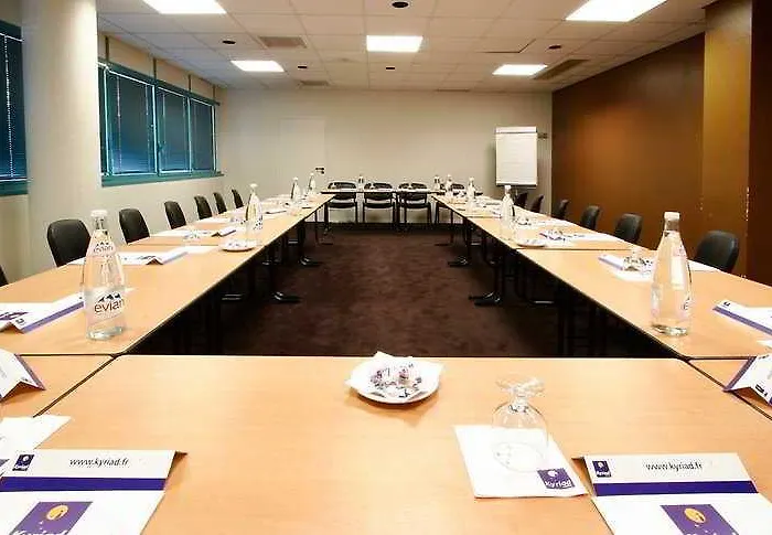 Otel Ibis Styles Opera Massy (Essonne)
